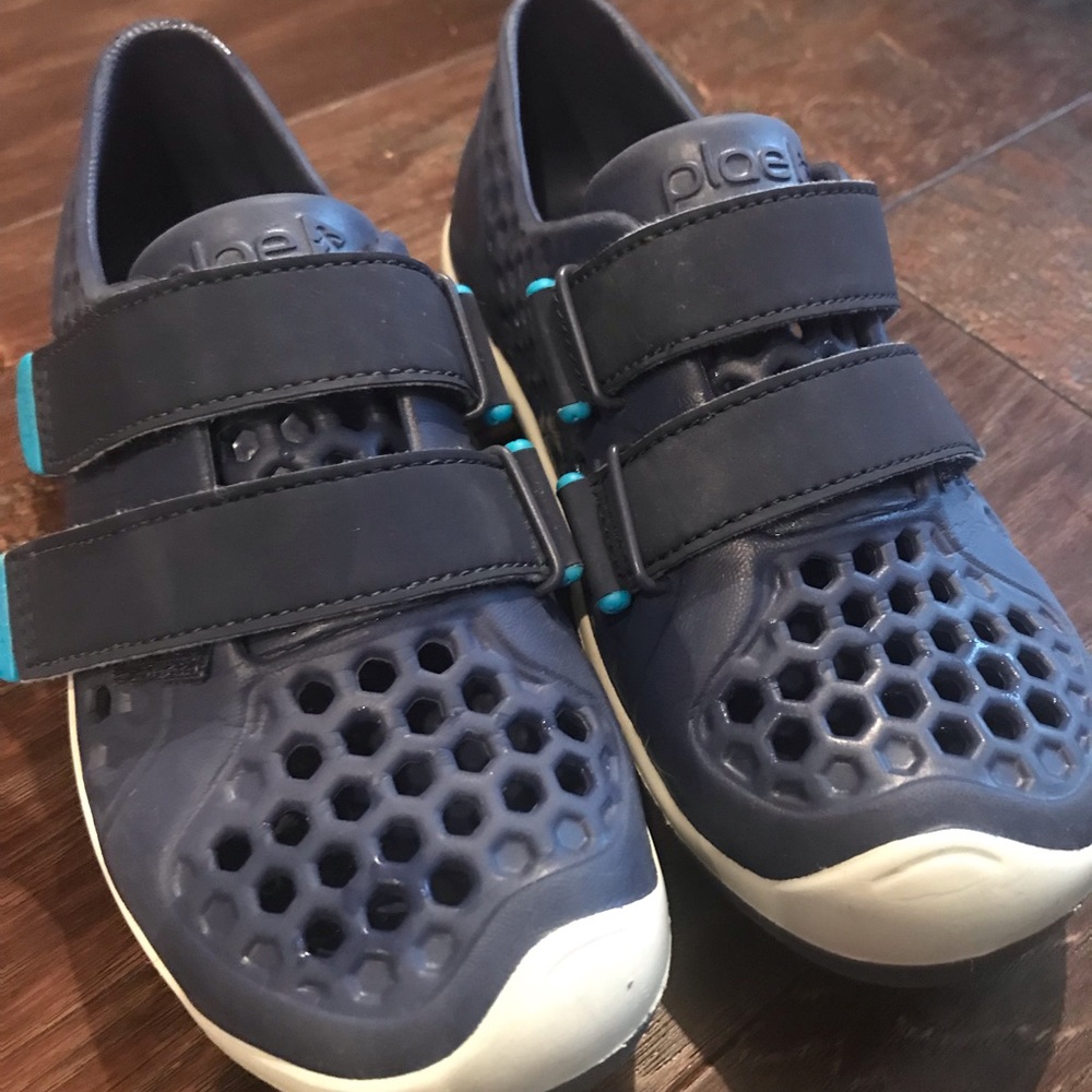 Kids Plae shoes